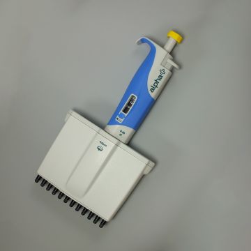 Pipette manual 12-Channel 5 to 50&#0181;l Variable Volume alpha+ for liquid handling applications
