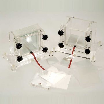 Casting base dual 10x10cm for use with the Clarit-E Vertical Mini electrophoresis gel tank